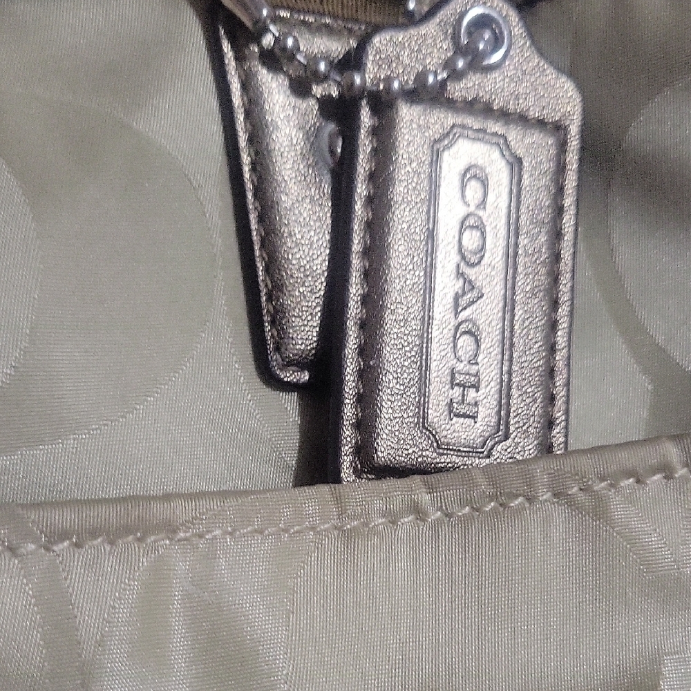 COACH MONOGRAM DIAPER BAG - Picture 4 of 10